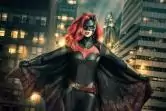Ruby Rose jest Batwoman i całuje dziewczyny
