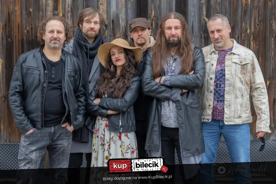 Łukasz Łyczkowski z zespołem