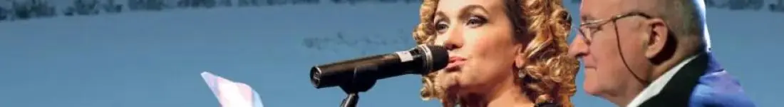 Samotnie kolędować źle | Joanna Trzepiecińska i Bogdan Hołownia